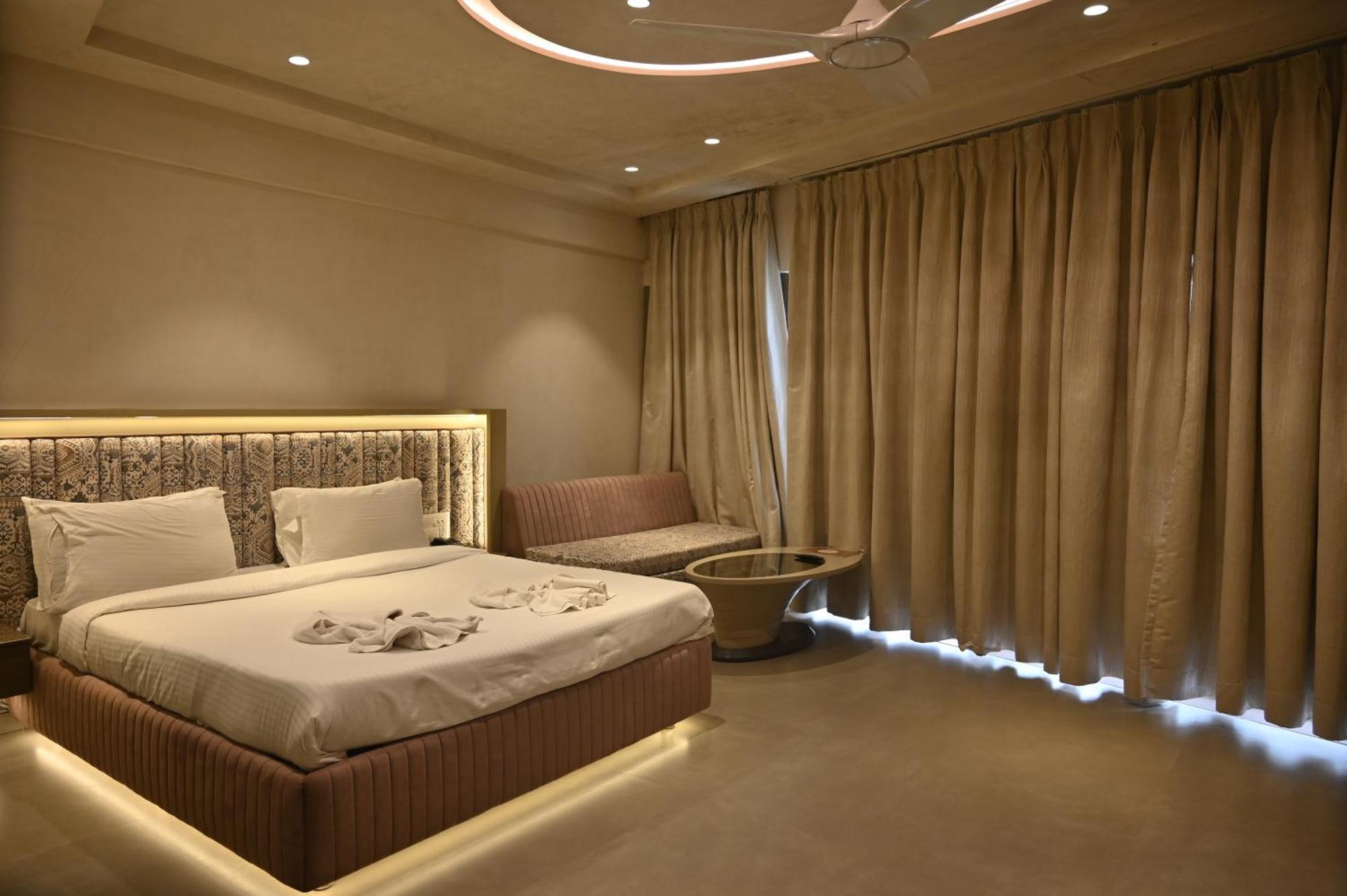 Kumar Resort By Turtle, Lonavala Εξωτερικό φωτογραφία